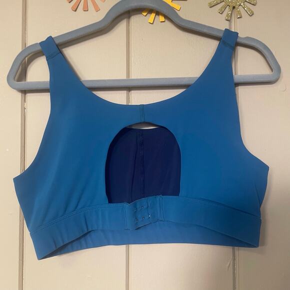 Outdoor voices sports bra blue keyhole back hook and eye closure size large - Picture 2 of 4